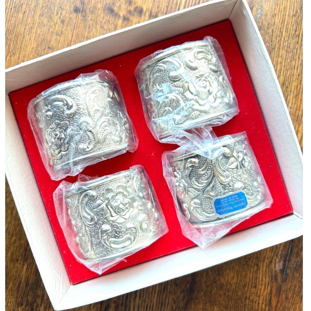 Vintage Set of 4‎ Silver Tone Embossed Rose Napkin Rings Made in Japan Boxed